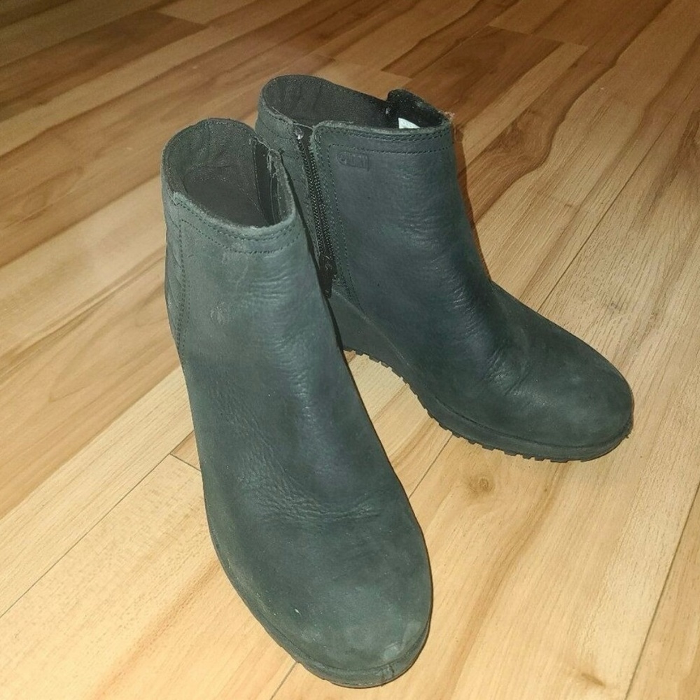 Merrell Tremblant Wedge Bluff Waterproof Black Leather Boot Ankle Booties 8 38.5